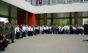 Торжественная линейка ко Дню знаний в Академии связи
